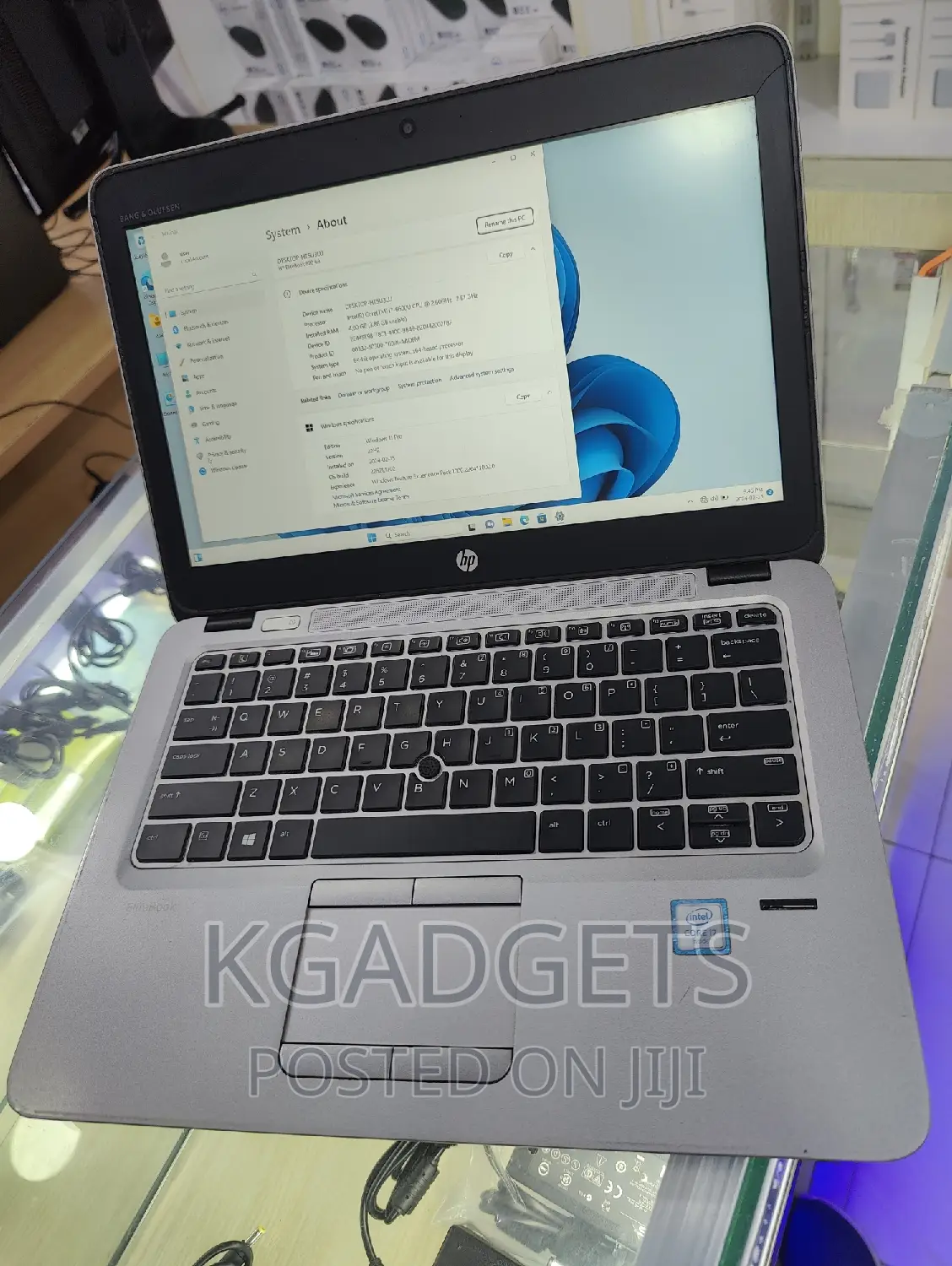 Laptop HP EliteBook 820 G4 4GB Intel Core I5 SSD 250GB