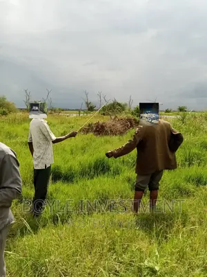 100acres at Nakasongola Lukoge