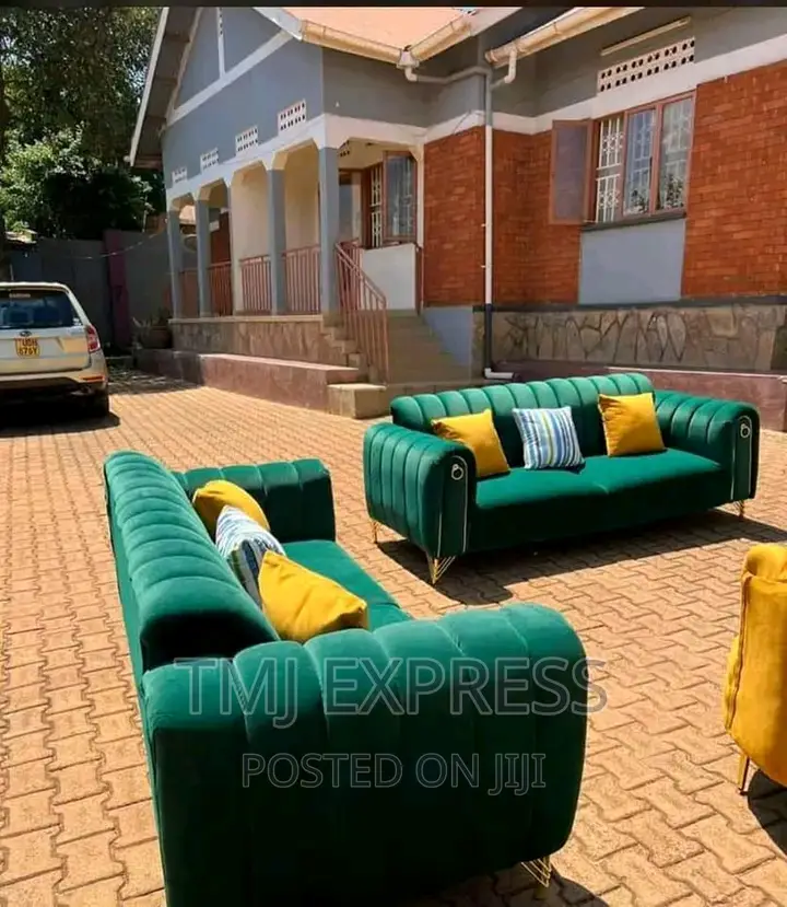We Make Elegant Luxurious Confort Sofas And Beds