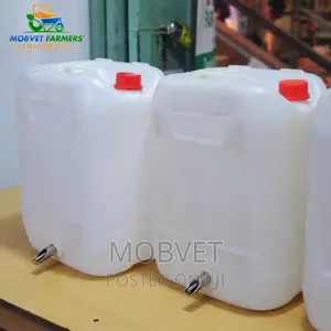Pig Jerrycan Drinkers 2