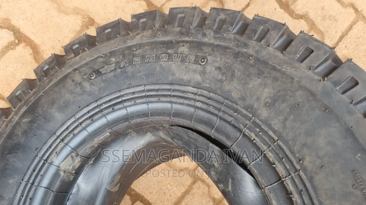 825r15 Lowbed Tyre