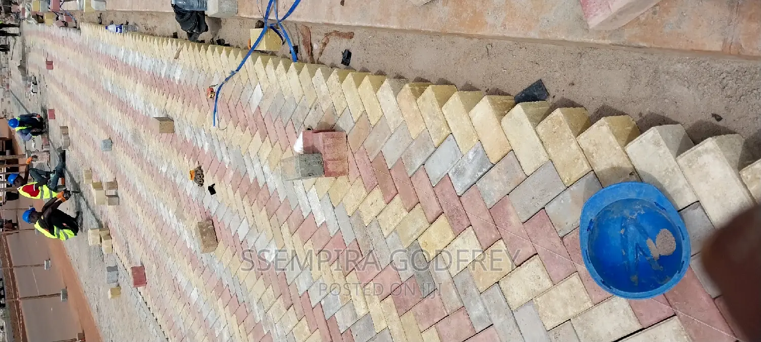 Technical Expert in Paver Laying and Construction