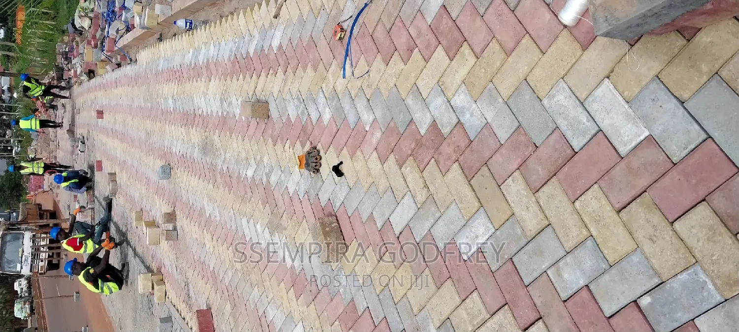 Technical Expert in Paver Laying and Construction