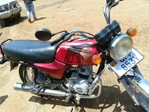 Bajaj Boxer 100 2023 Red