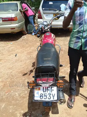 Bajaj Boxer 100 2023 Red