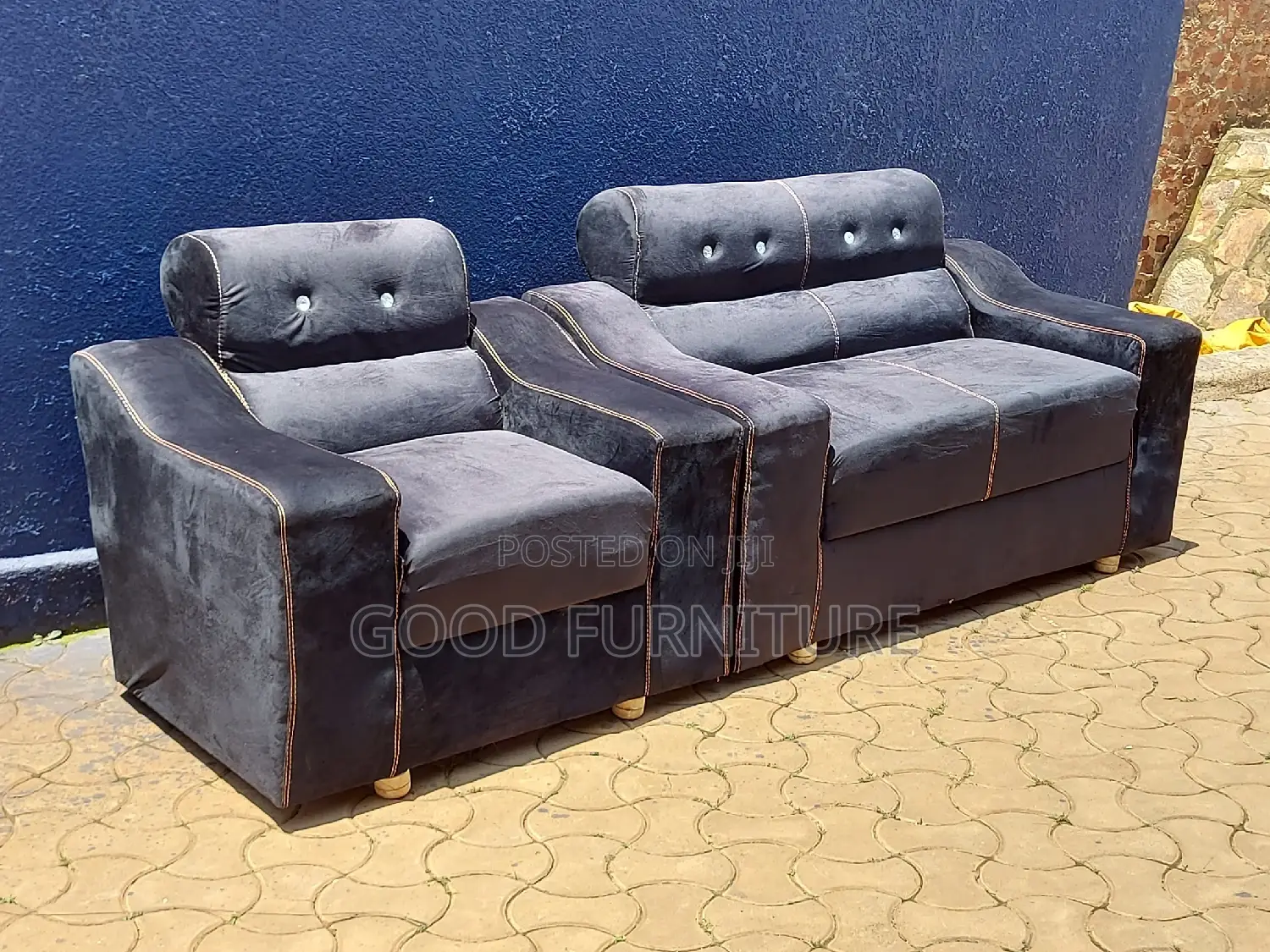 Excellent Three Seaters Sofas