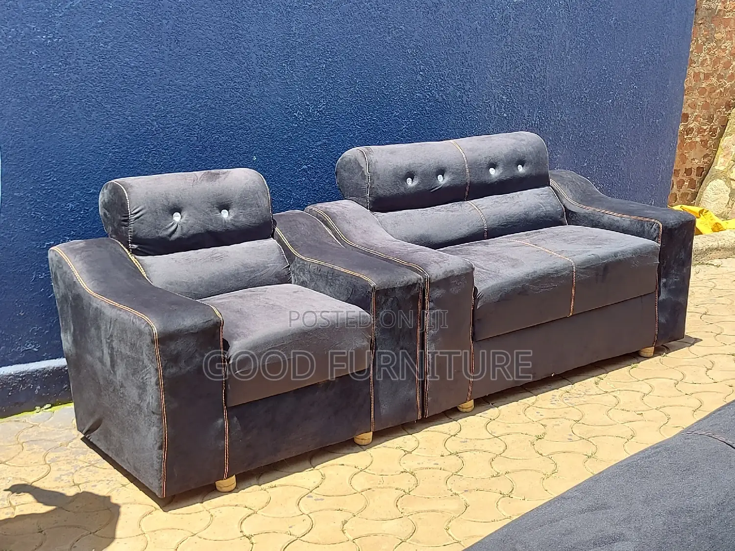 Excellent Three Seaters Sofas