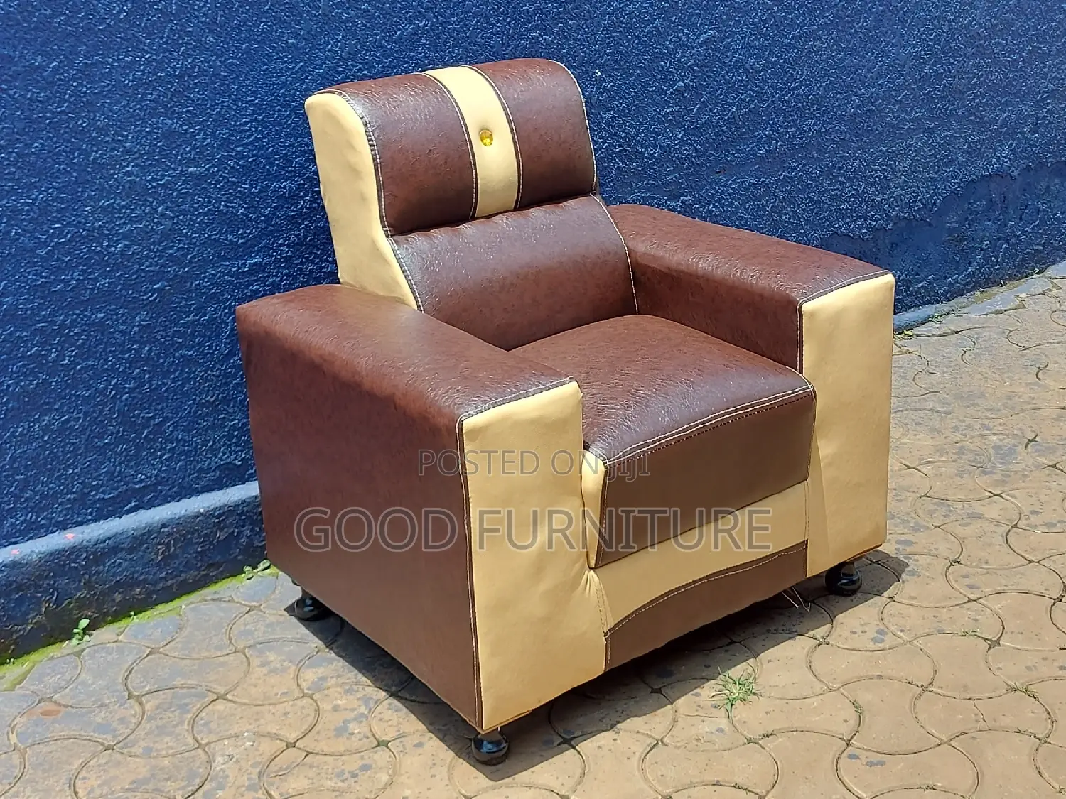 Lovely Single Seater Sofa