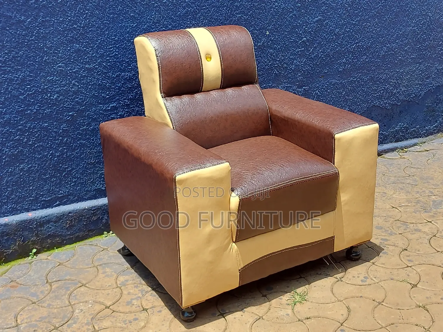 Lovely Single Seater Sofa