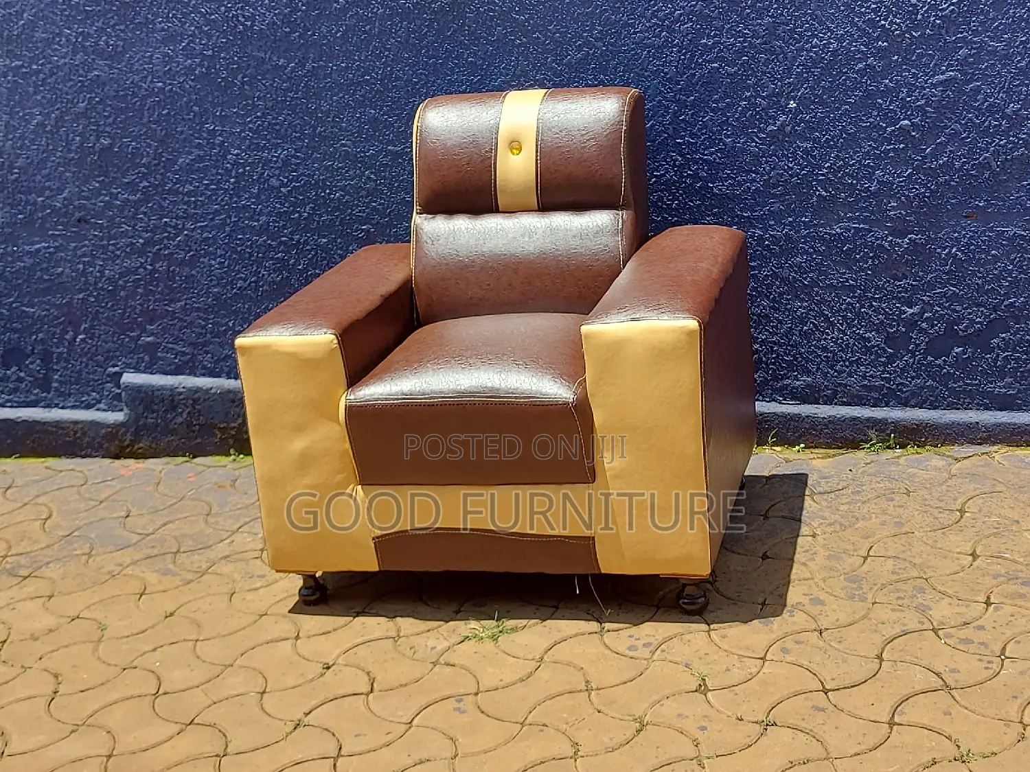 Lovely Single Seater Sofa
