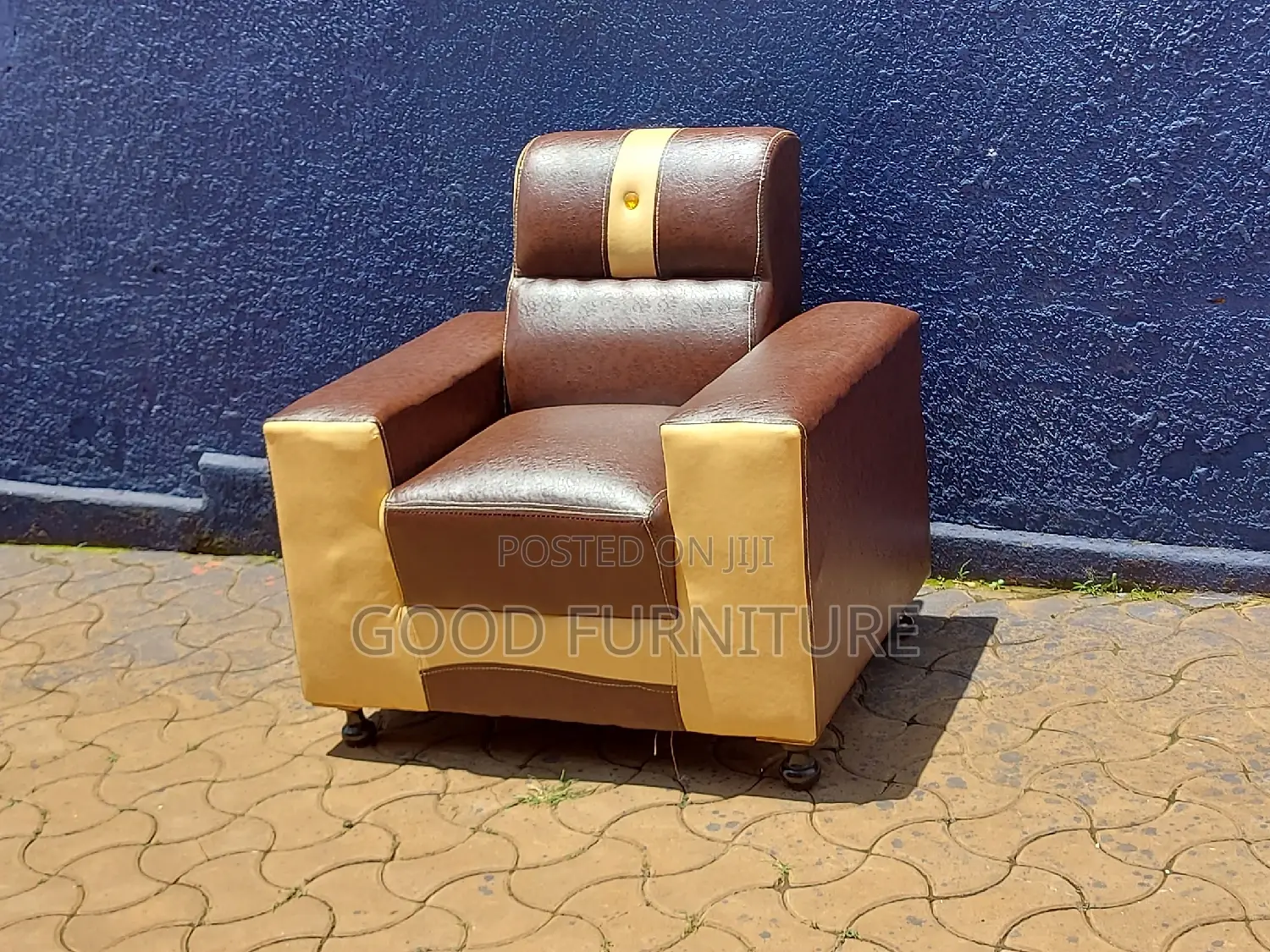 Lovely Single Seater Sofa
