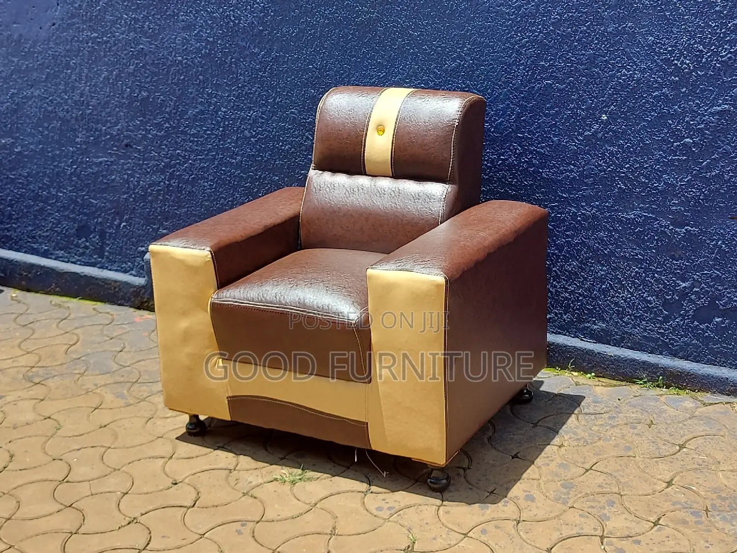 Lovely Single Seater Sofa