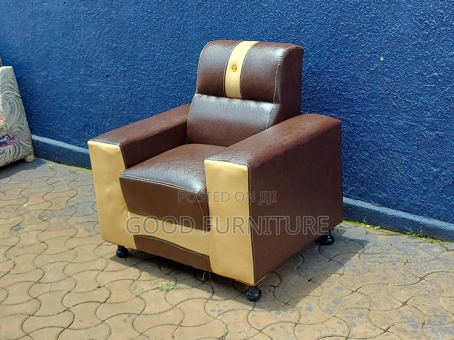 Lovely Single Seater Sofa