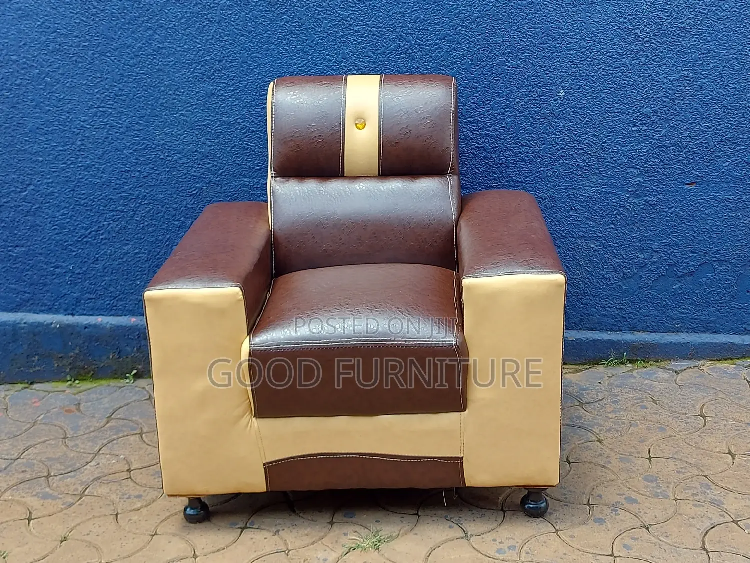Lovely Single Seater Sofa