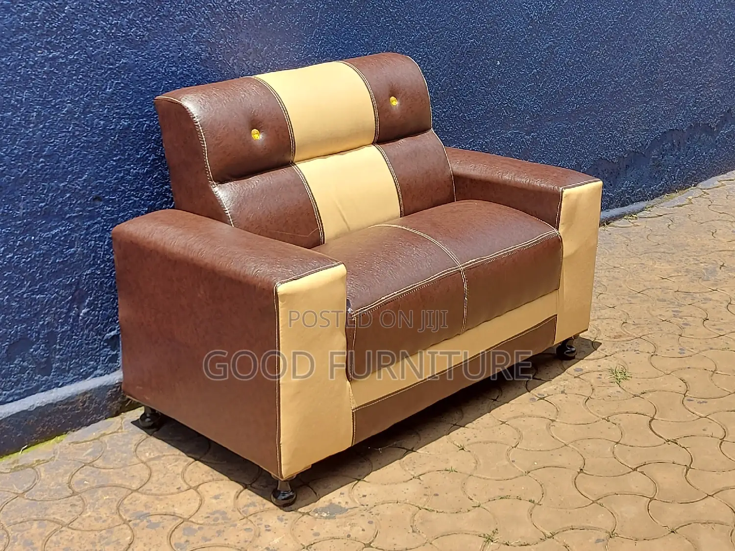 GLITTERING Two Seaters Sofa