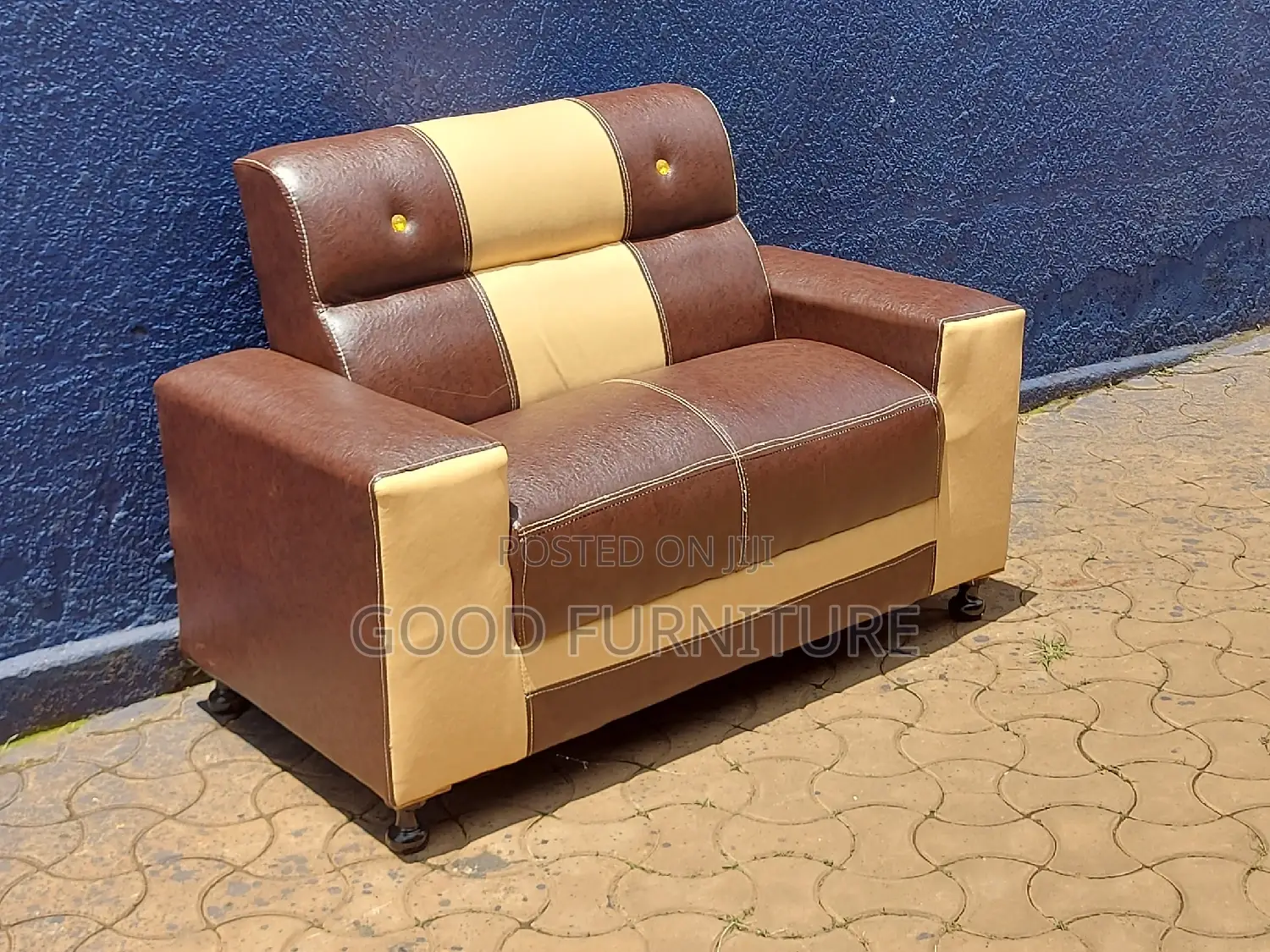 GLITTERING Two Seaters Sofa