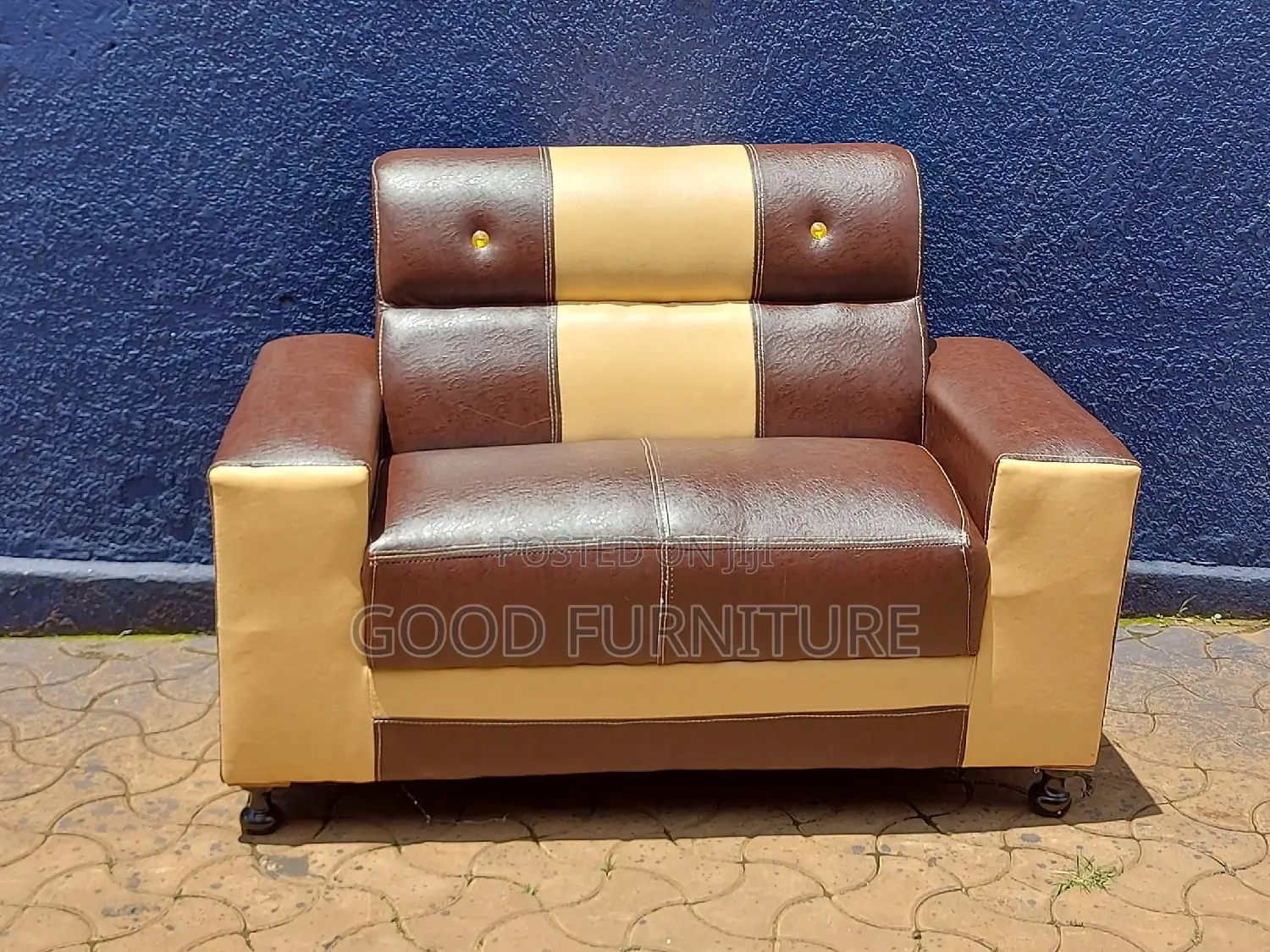 GLITTERING Two Seaters Sofa