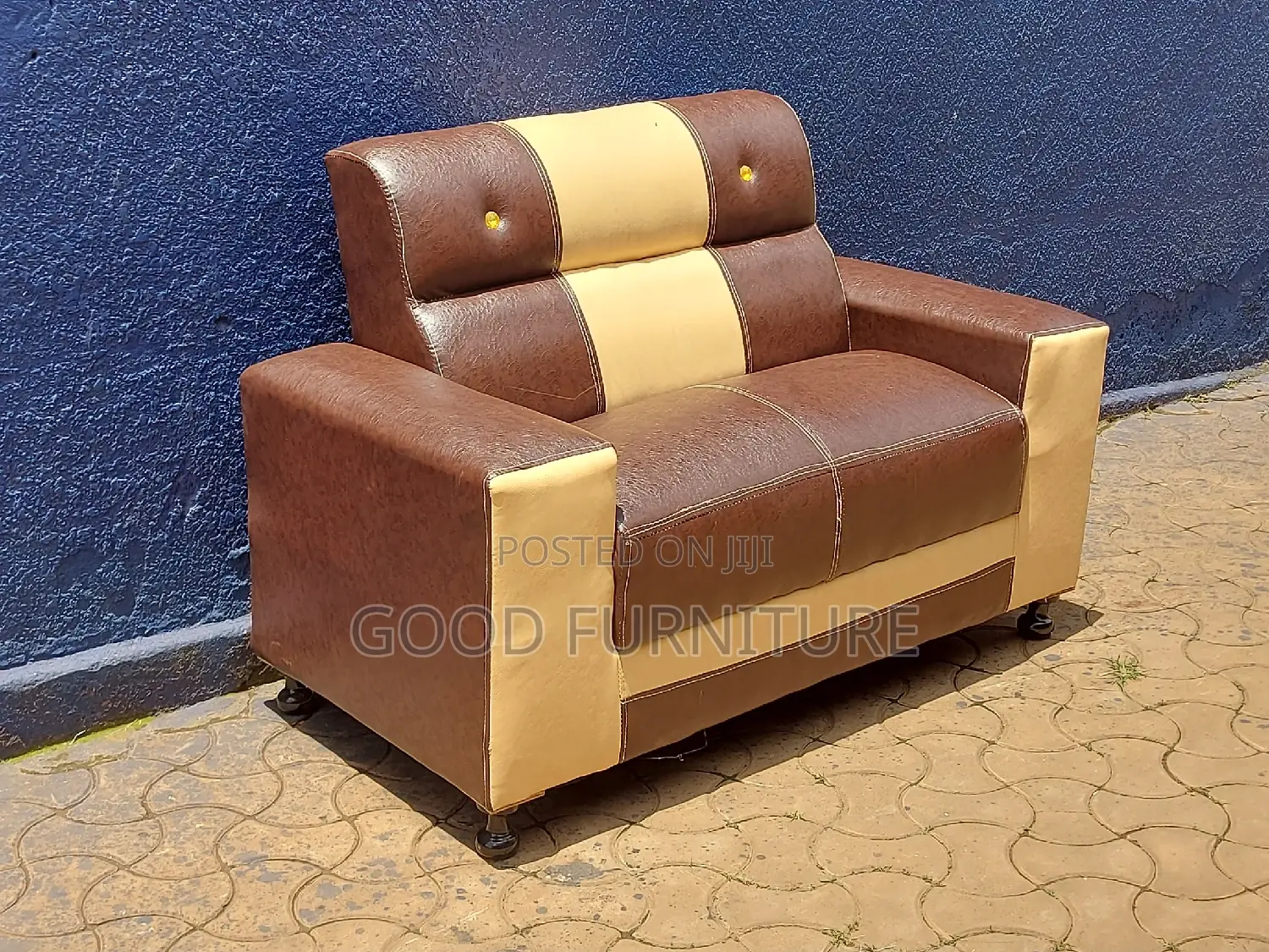 GLITTERING Two Seaters Sofa