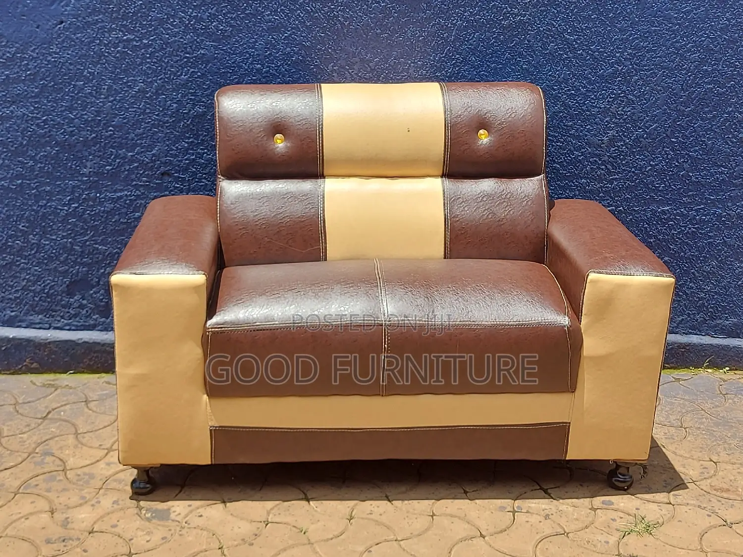 GLITTERING Two Seaters Sofa