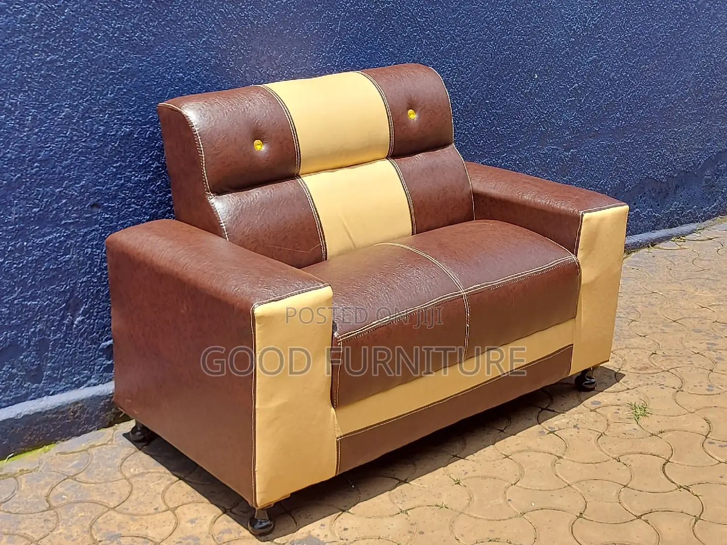 GLITTERING Two Seaters Sofa