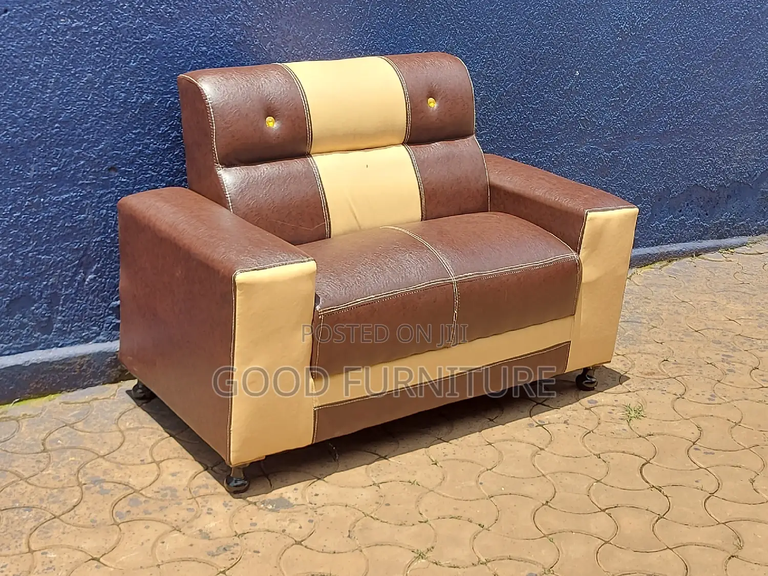 GLITTERING Two Seaters Sofa