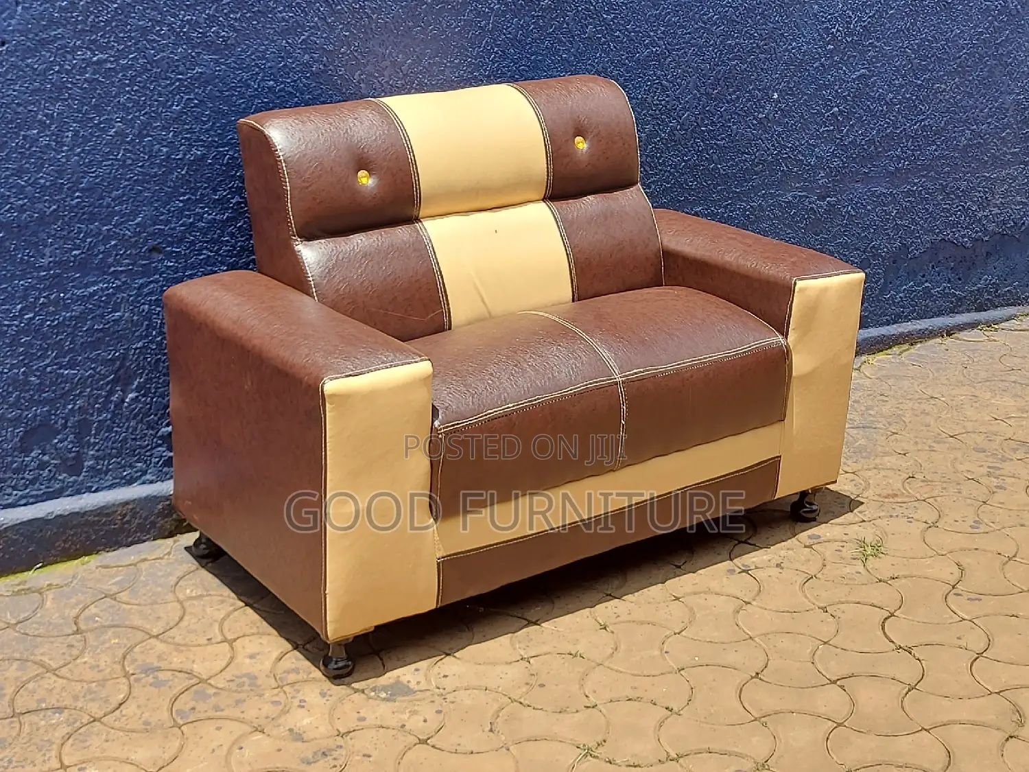 GLITTERING Two Seaters Sofa