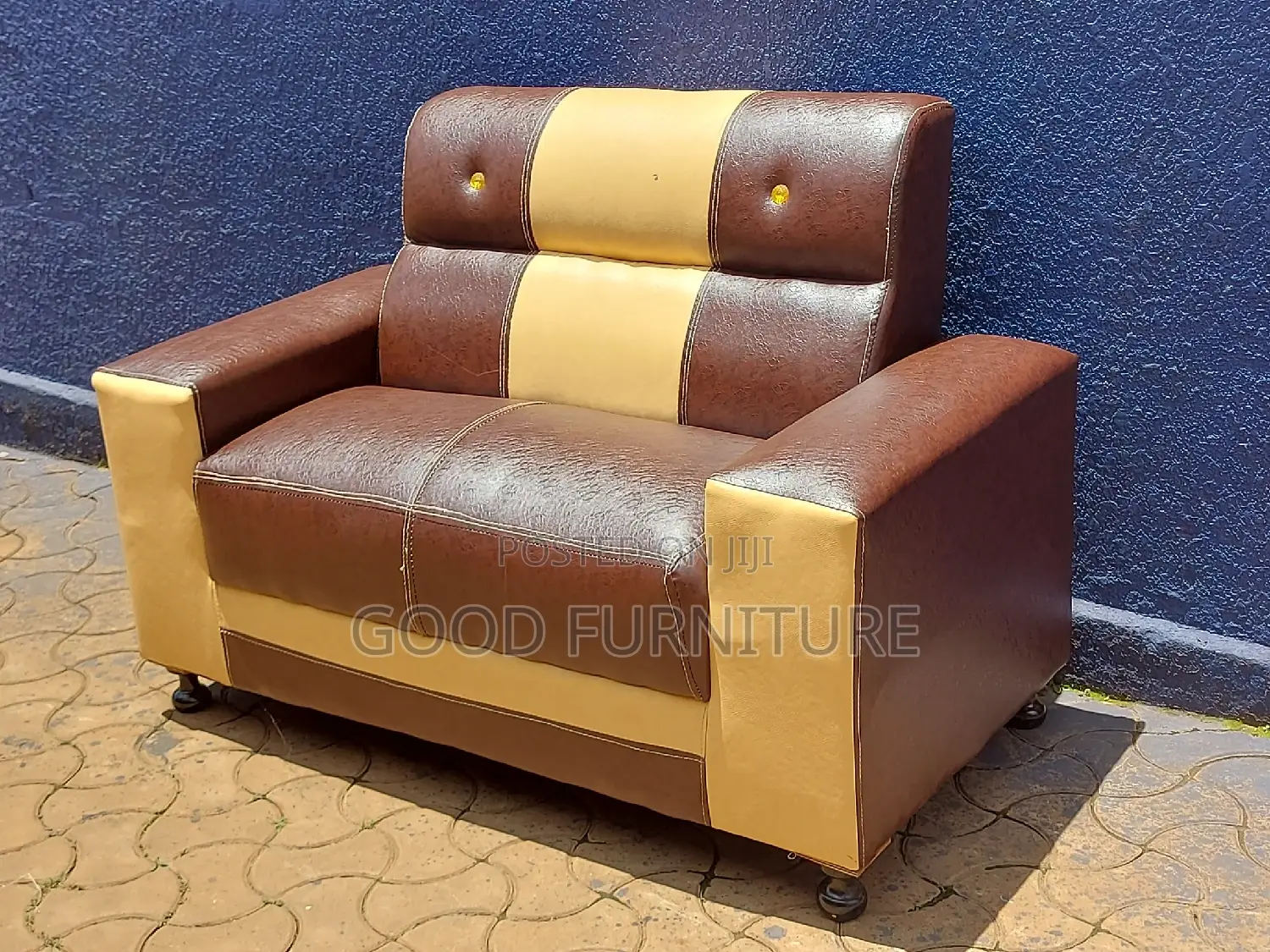 GLITTERING Two Seaters Sofa