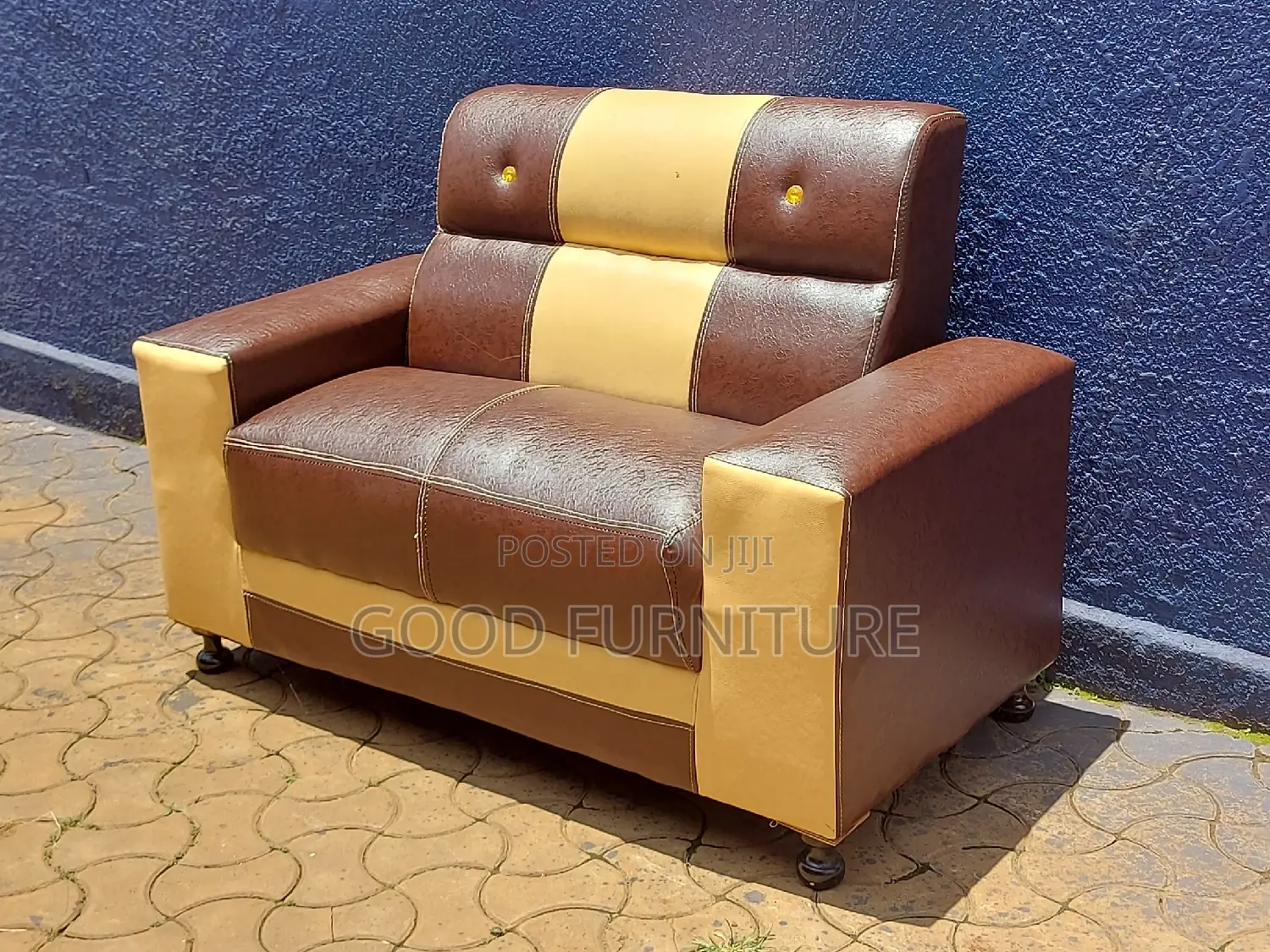 GLITTERING Two Seaters Sofa