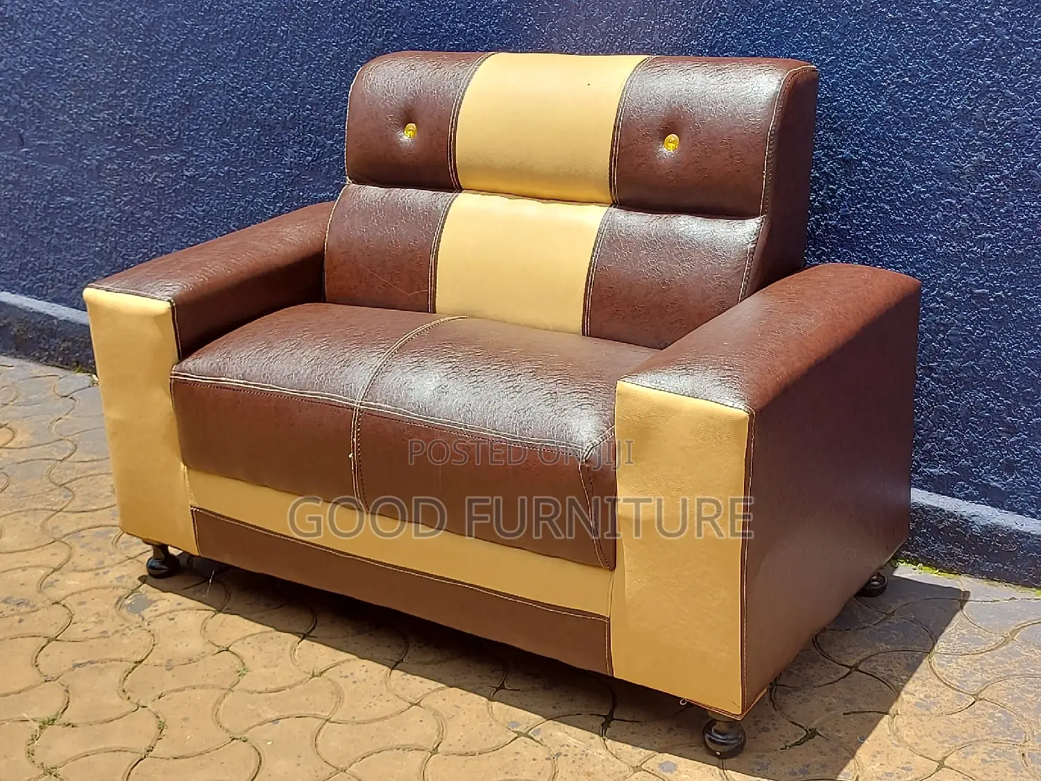 GLITTERING Two Seaters Sofa