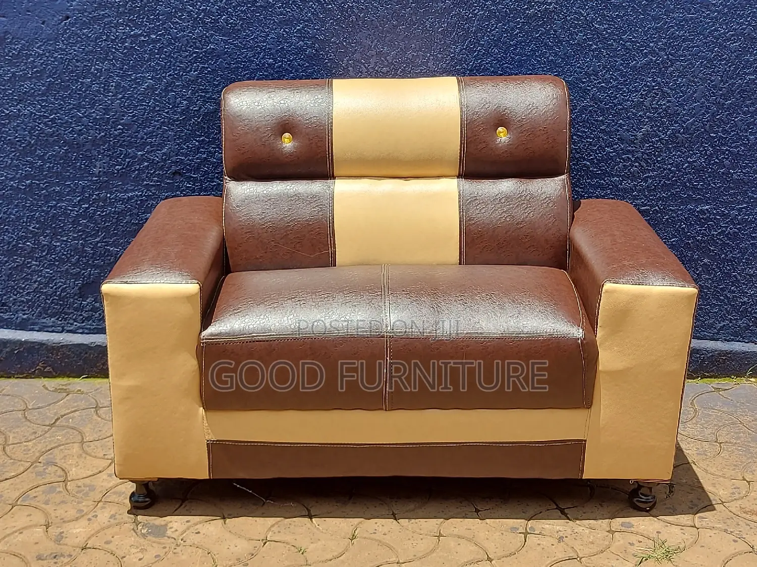 GLITTERING Two Seaters Sofa
