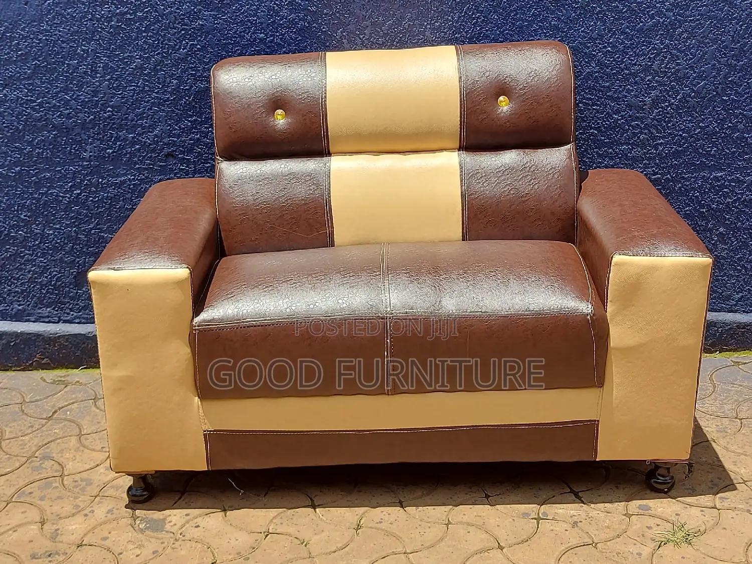 GLITTERING Two Seaters Sofa