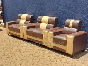 IMPRESSIVE Five Seaters Sofas