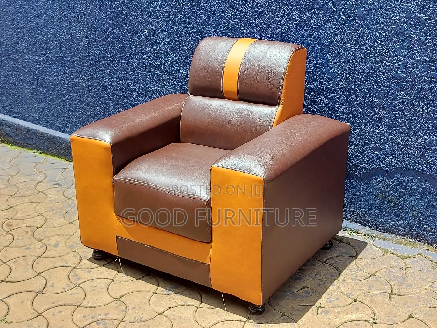 Adorable Single Seater Sofa