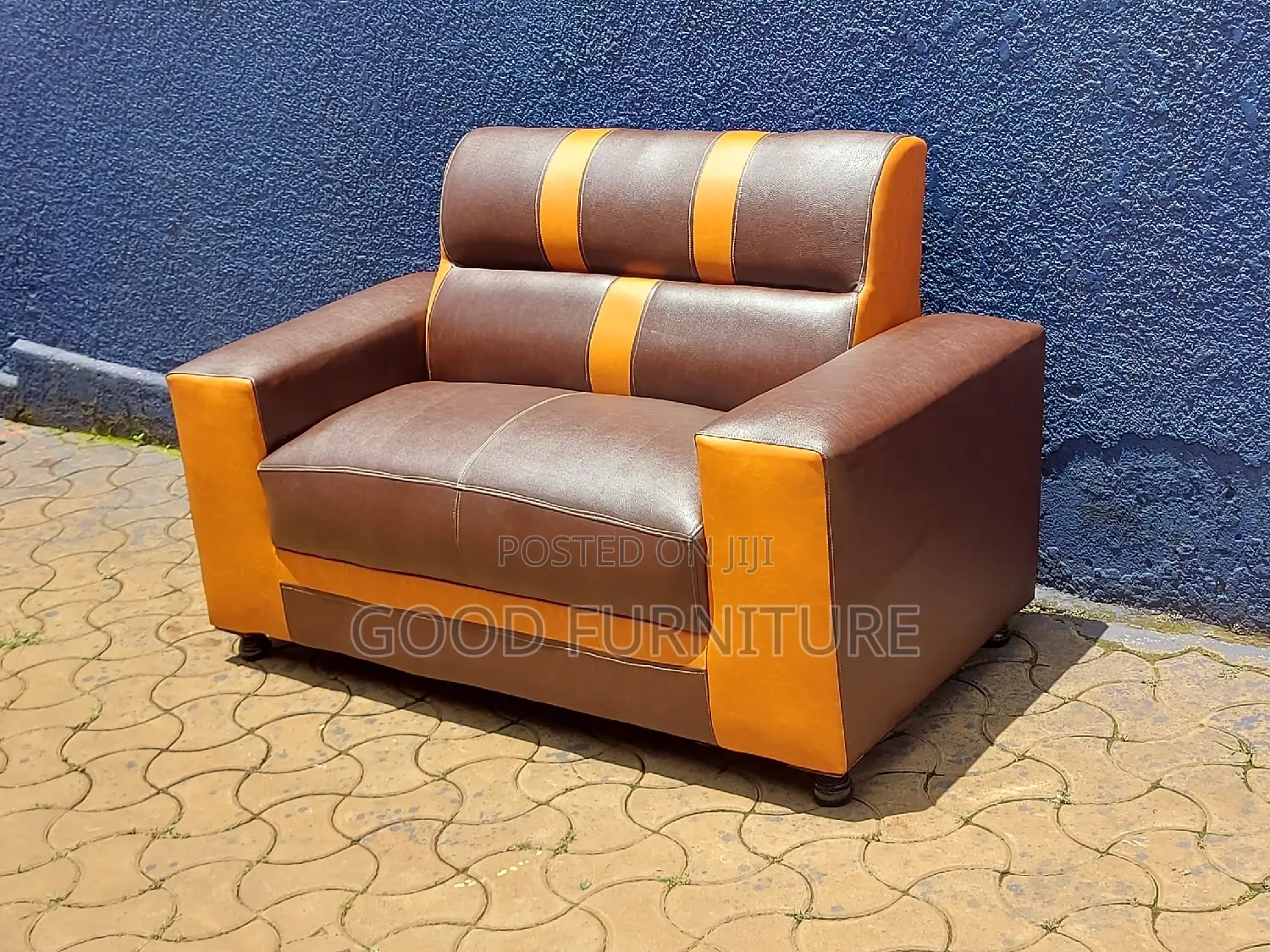 EXQUISITE Two Seaters Sofa