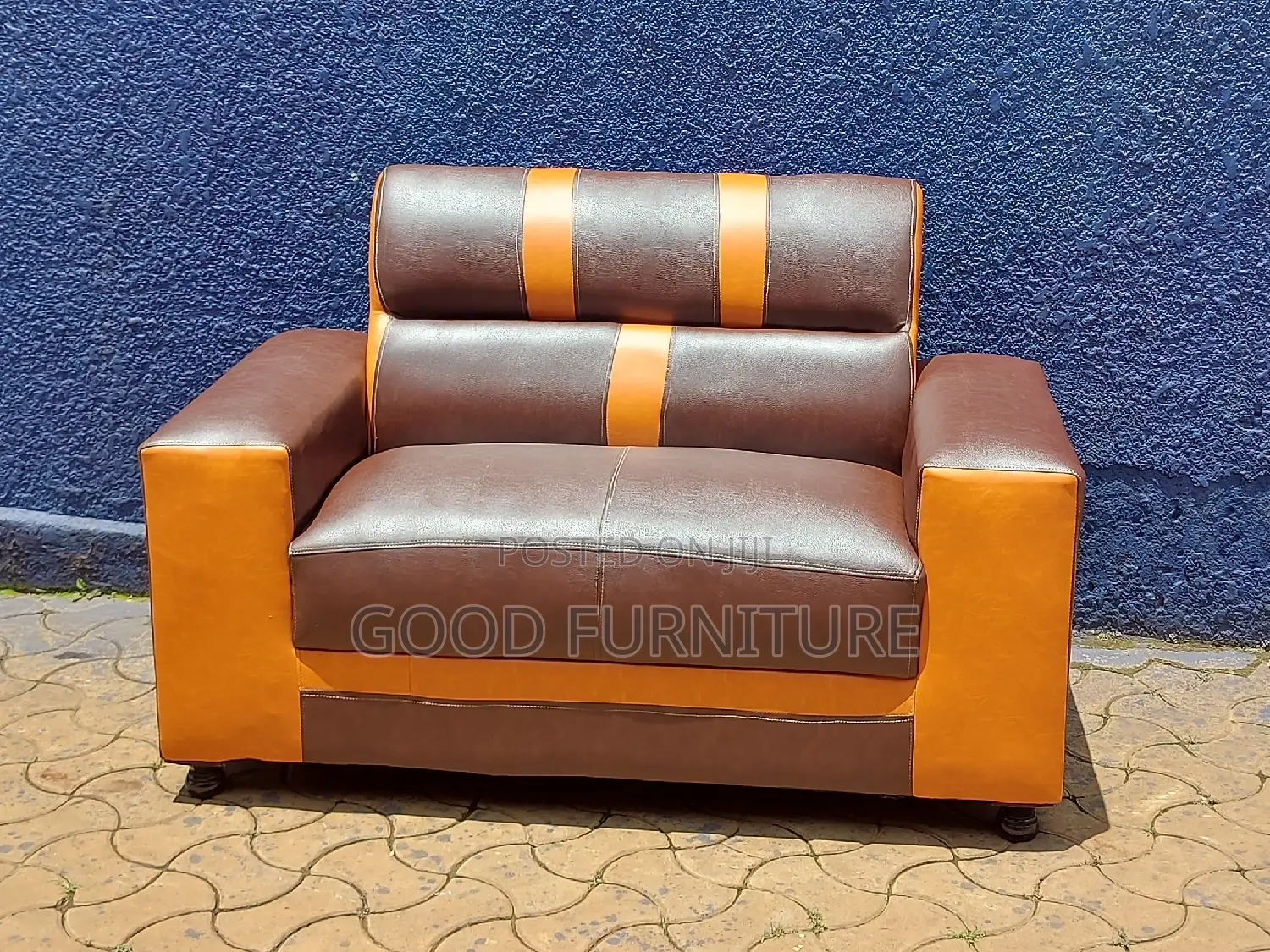 EXQUISITE Two Seaters Sofa