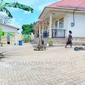 Photo - 8bdrm House in Kyengera Nsangi, Division A for sale