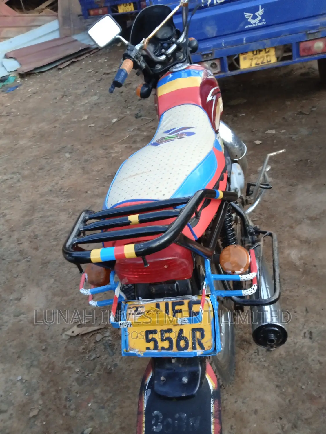 Bajaj Boxer 2024 Red