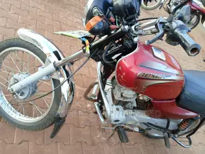 Bajaj Boxer 2022 Red