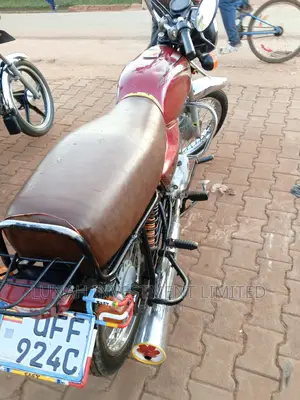 Bajaj Boxer 2024 Red