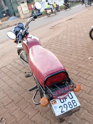 Bajaj Boxer 2024 Red