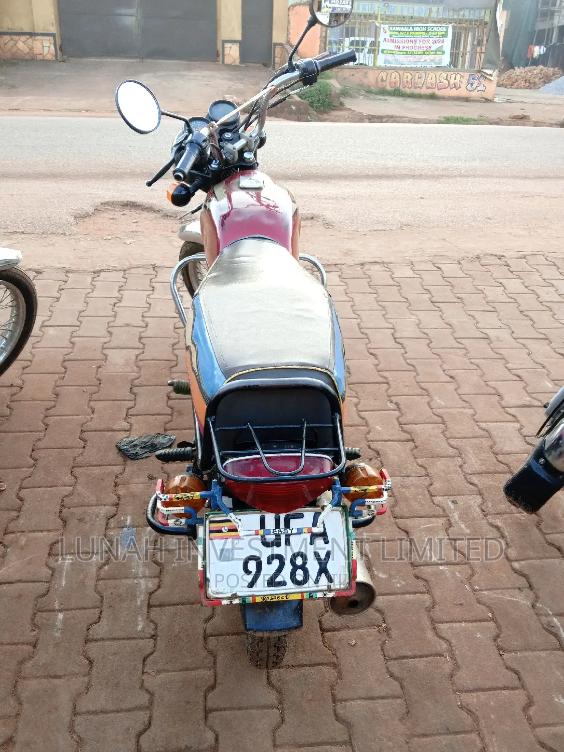 Bajaj Boxer 2023 Red