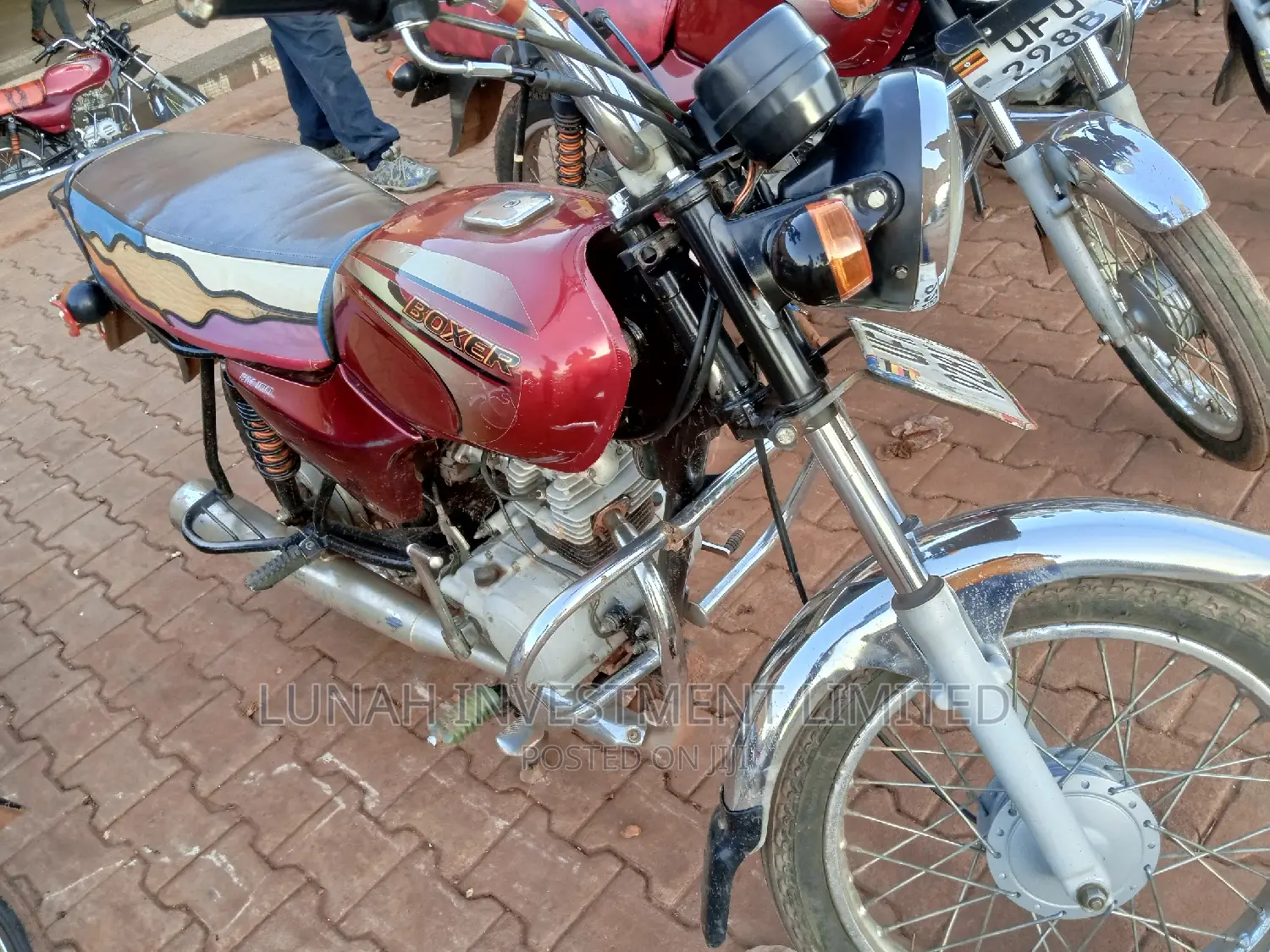 Bajaj Boxer 2023 Red