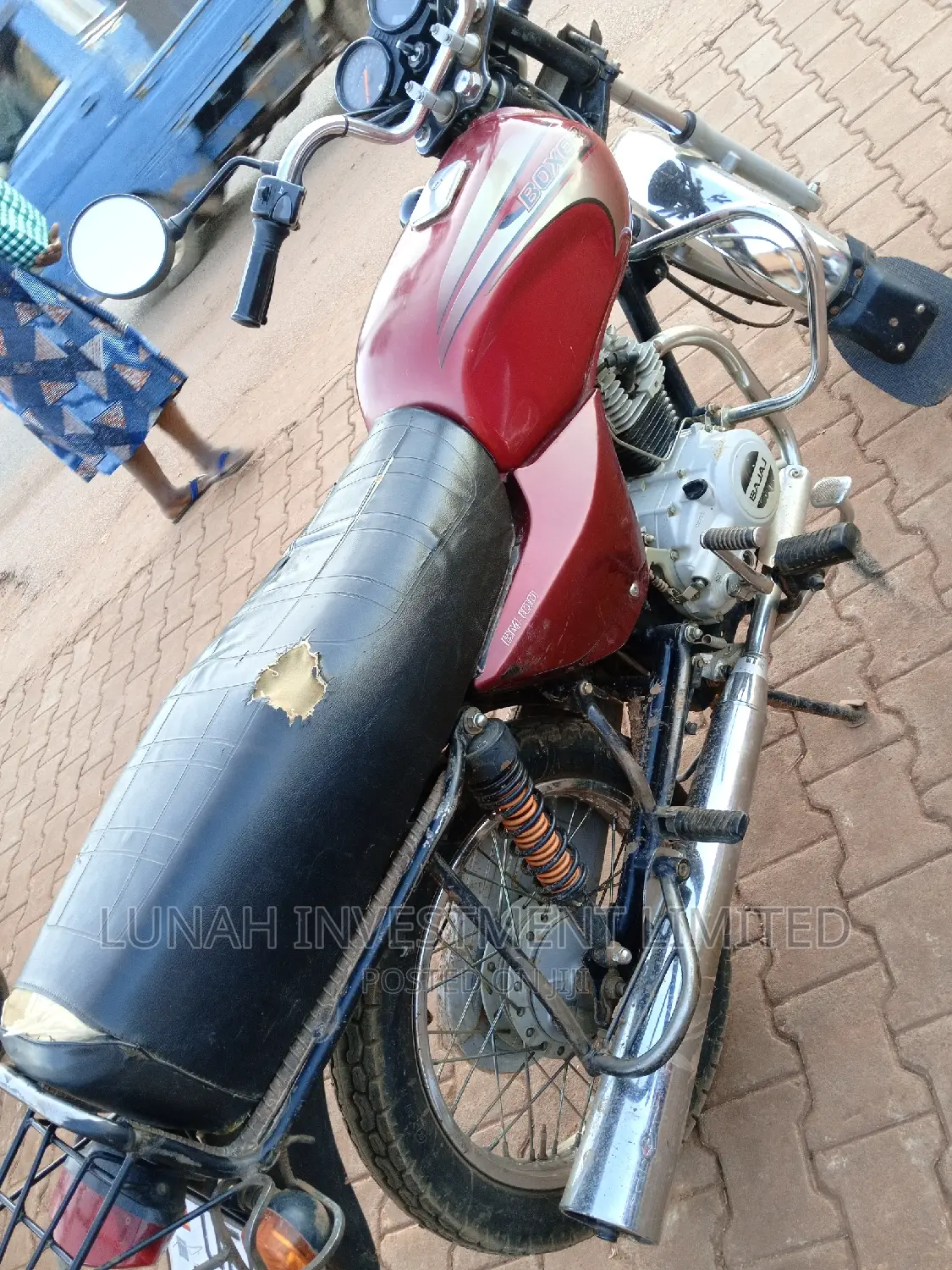 Bajaj Boxer 100 2022 Red