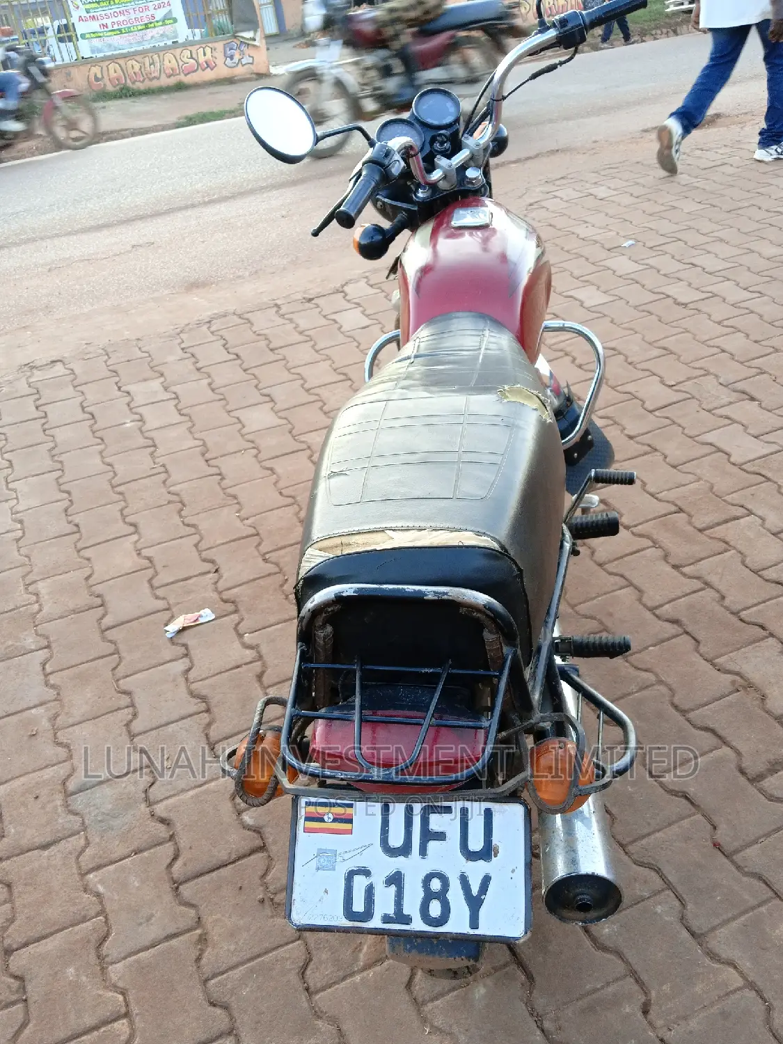 Bajaj Boxer 100 2022 Red