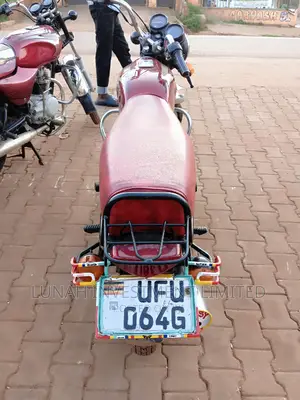 Bajaj Boxer 2023 Red