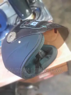 Motorcycle Helmet For Cyclists And Riders