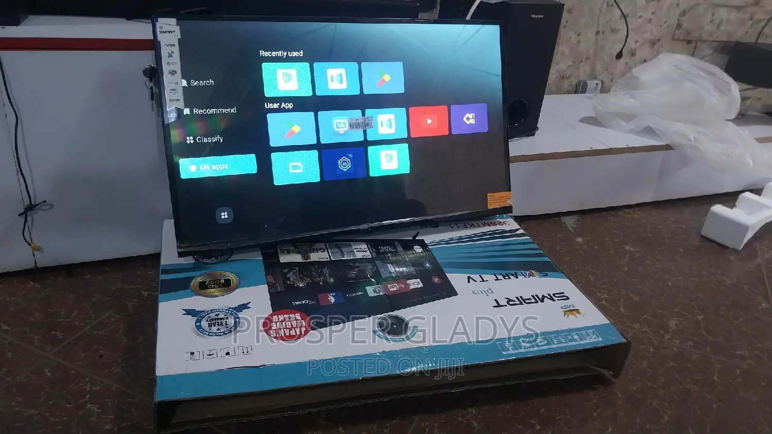 32 Inches Led Smart Plus Digital Flat Screen Flameless.