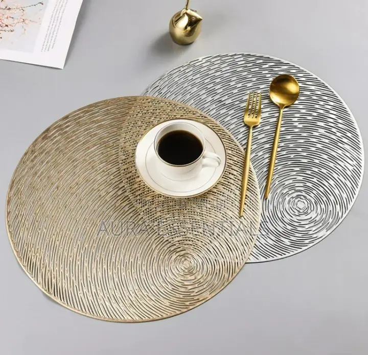6 Pieces Golden Table Mat