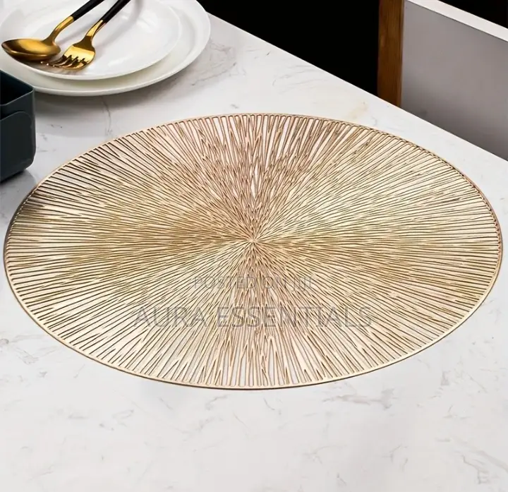 6 Pieces Golden Table Mat