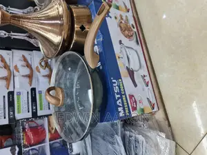 Aluminum Non-Stick Wok Frying Pan With Handle and Cover